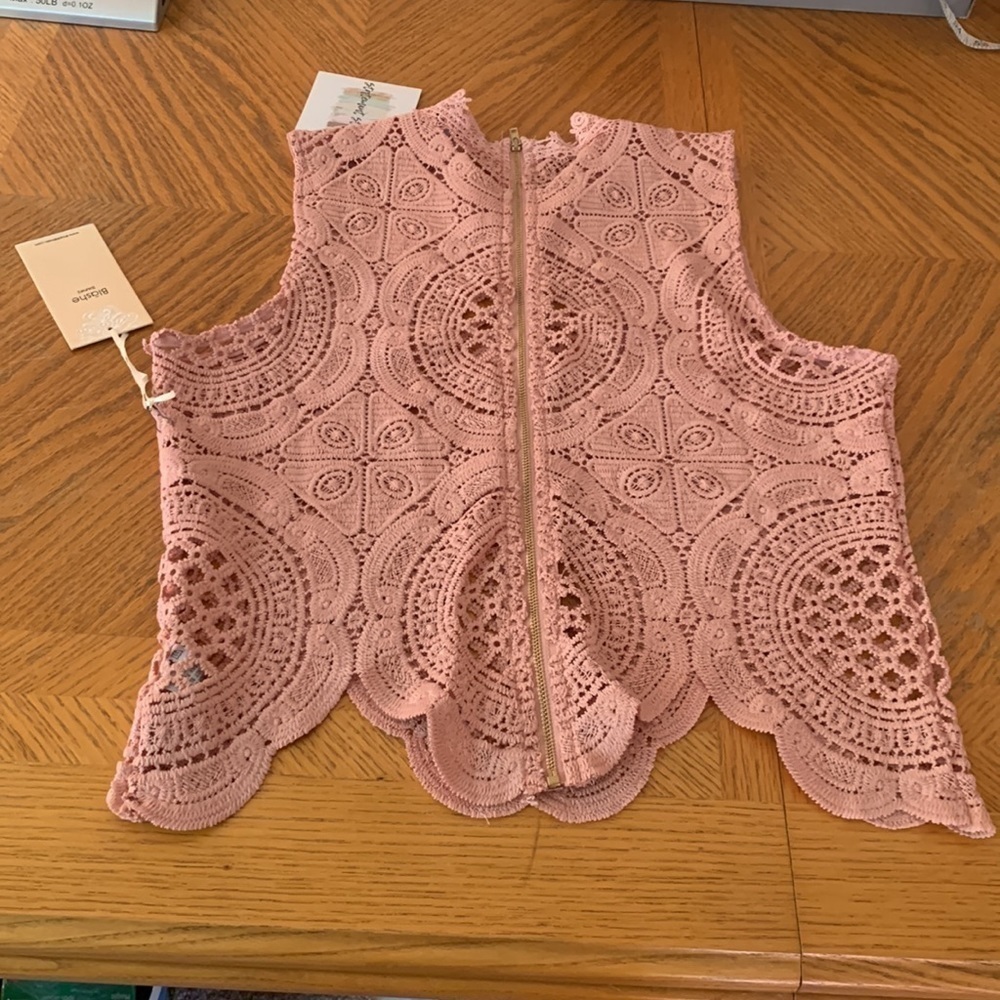 Crocheted style top - Picture 2 of 7